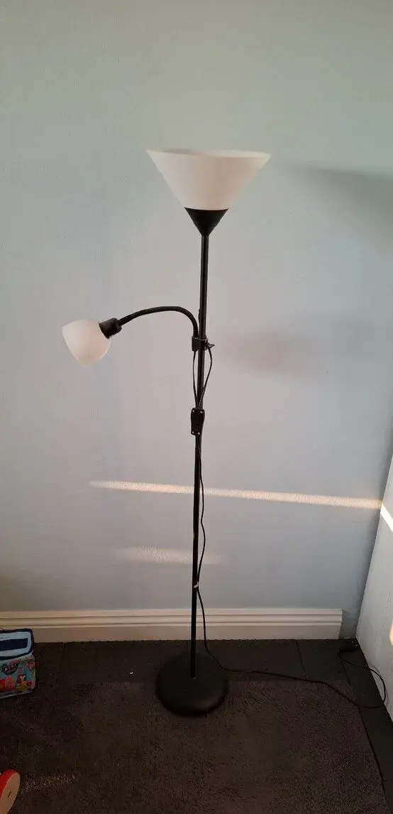 Stojací lampa AdriStar – na náhradní