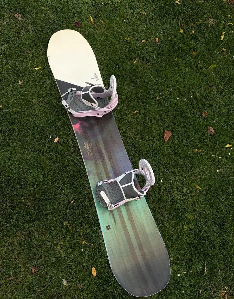 Snowboard Nidecker 149cm komplet