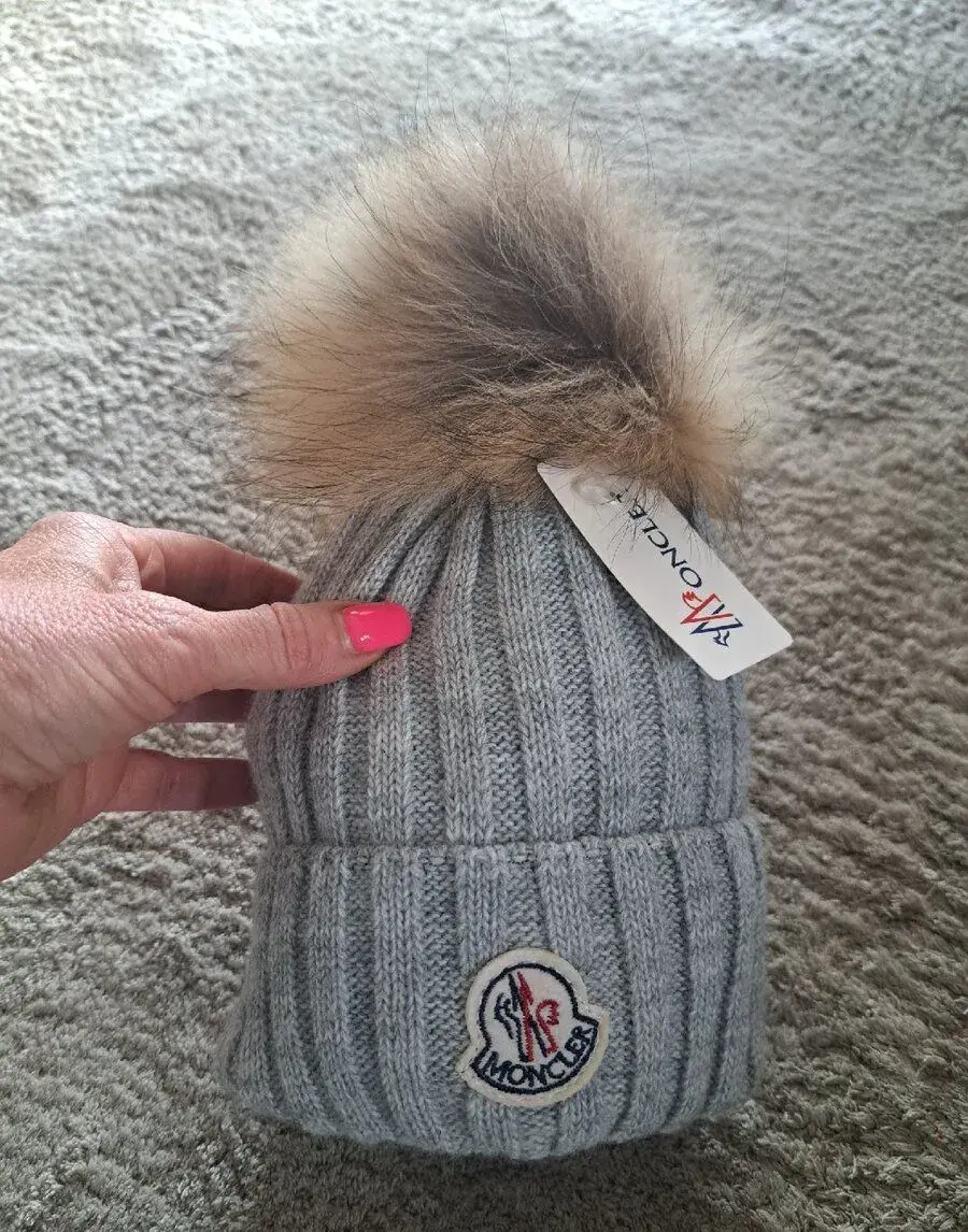 Čepice Moncler