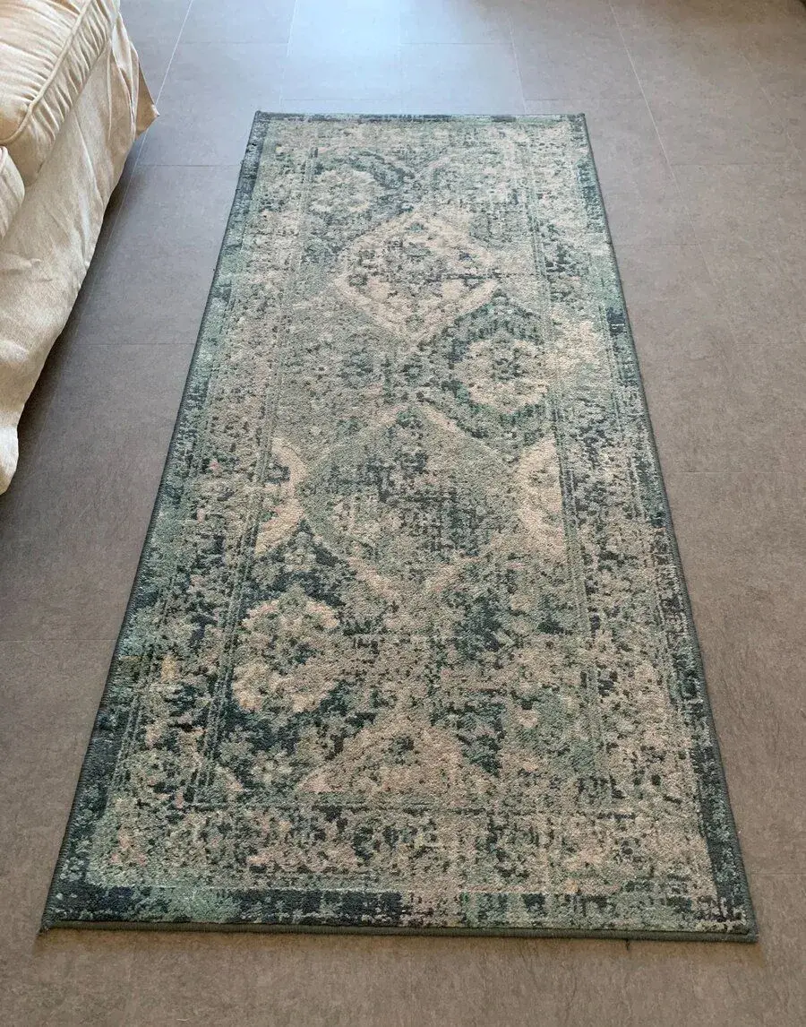 Vintage koberec zeleno-béžový 80 × 184 cm