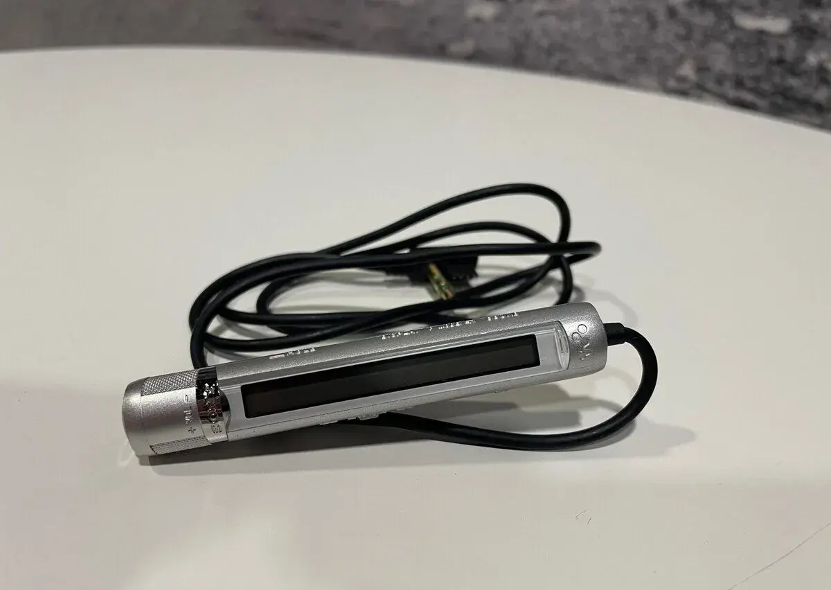 Dálkový ovladač s LCD displejem, Sony RM-MC33EL