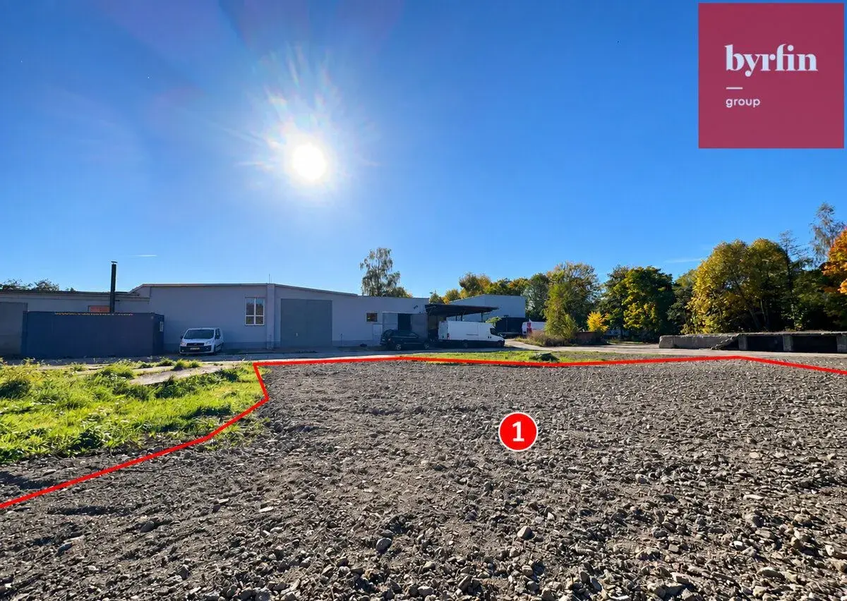 Pronájem venkovních skladovacích a parkovacích ploch – Krnov