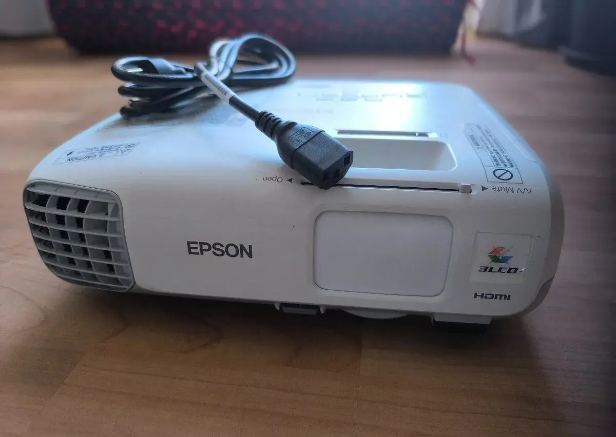 EPSON EB-965