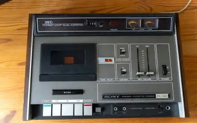 Sony TC-160 – historický kazetový magnetofon k opravě