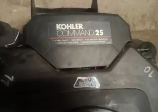 Kohler Command 25Hp s chladičem oleje
