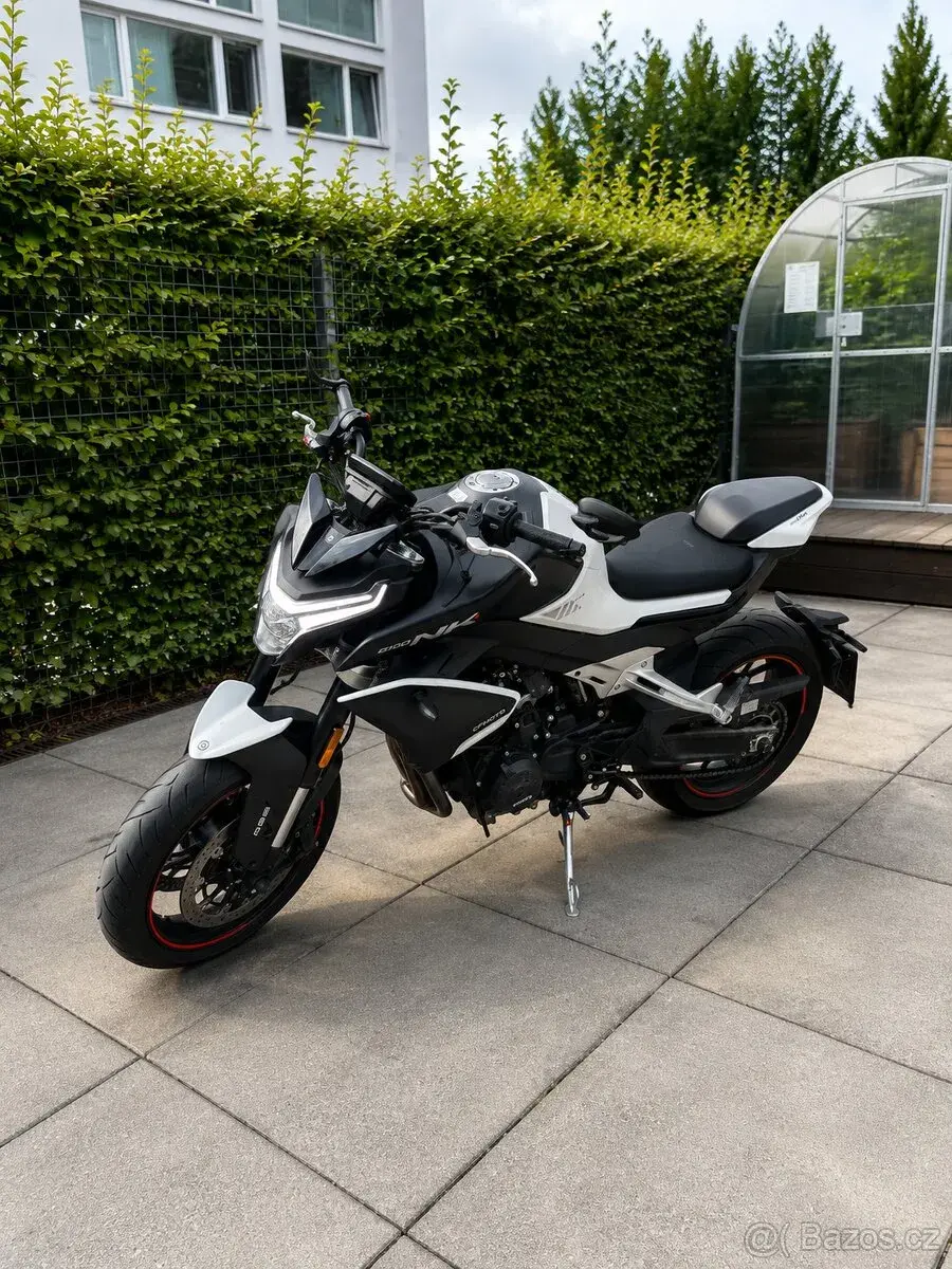CFMOTO NK800 sport