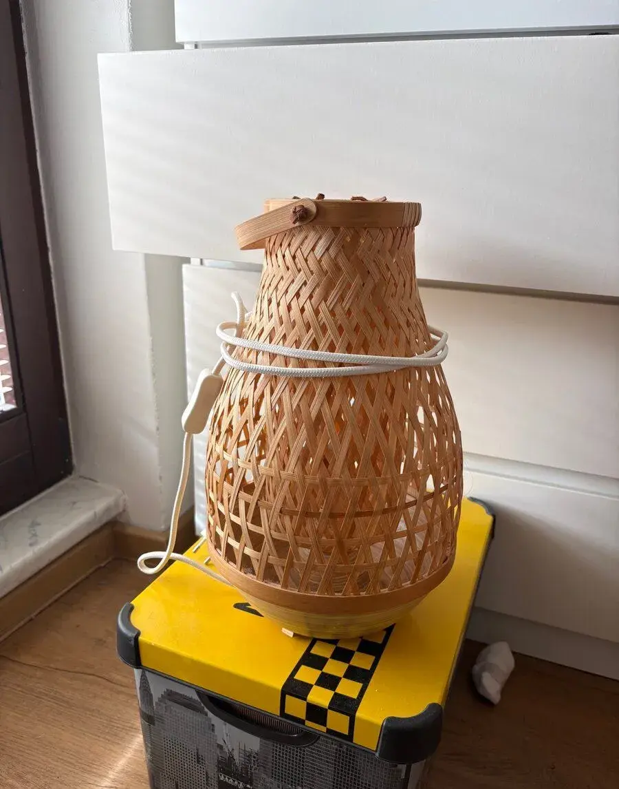 IKEA MISTERHULT Stolní lampa