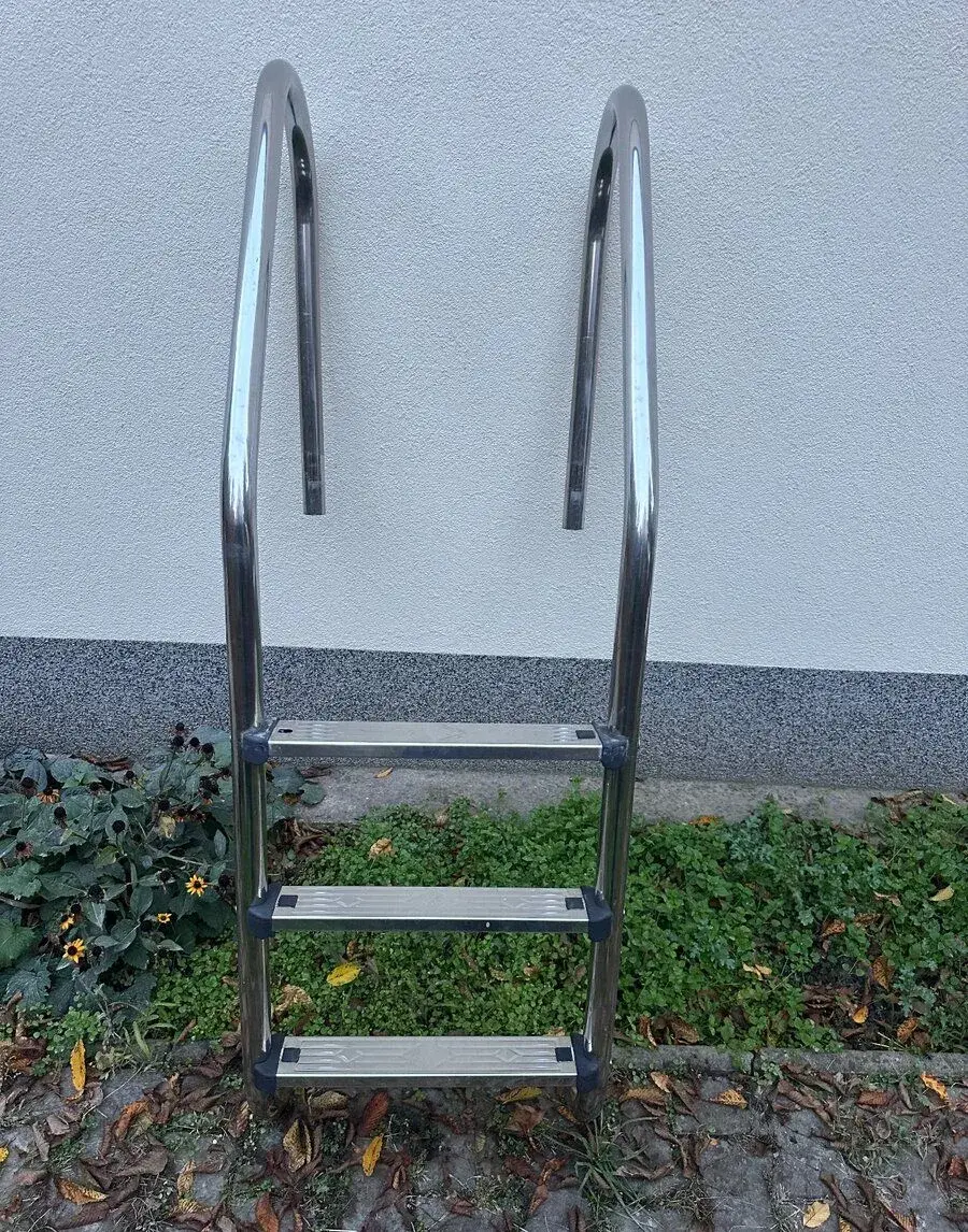 Bazenove schody