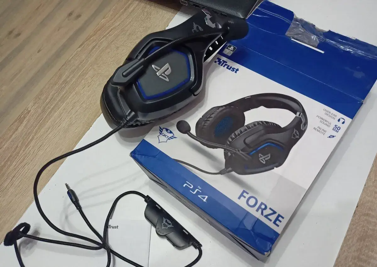 Trust GXT 488 Forze PS4 / PS5 /PC