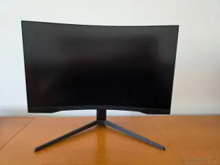 Samsung Odyssey G7 27" – WQHD, 240 Hz, QLED, top stav