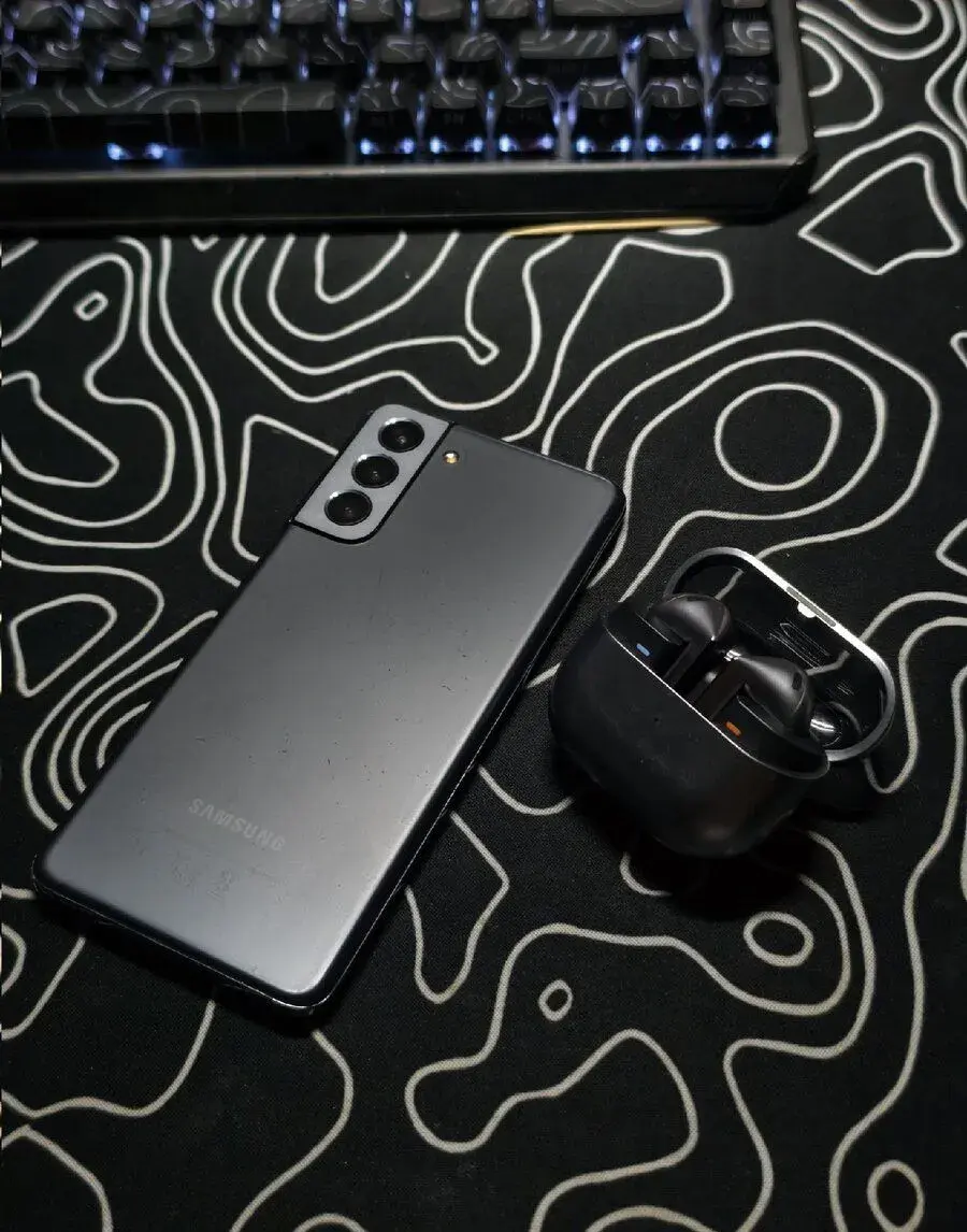 Samsung S21 a Samsung buds 3