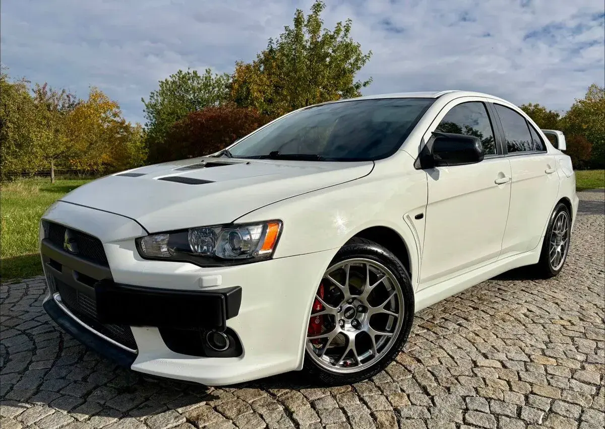 Mitsubishi Lancer – 2008, 8 000 km