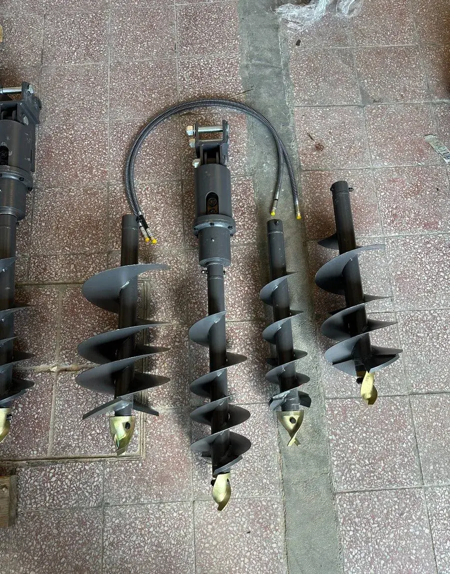 Hydraulický půdní vrták