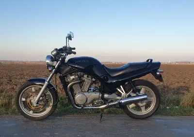 Suzuki VX800