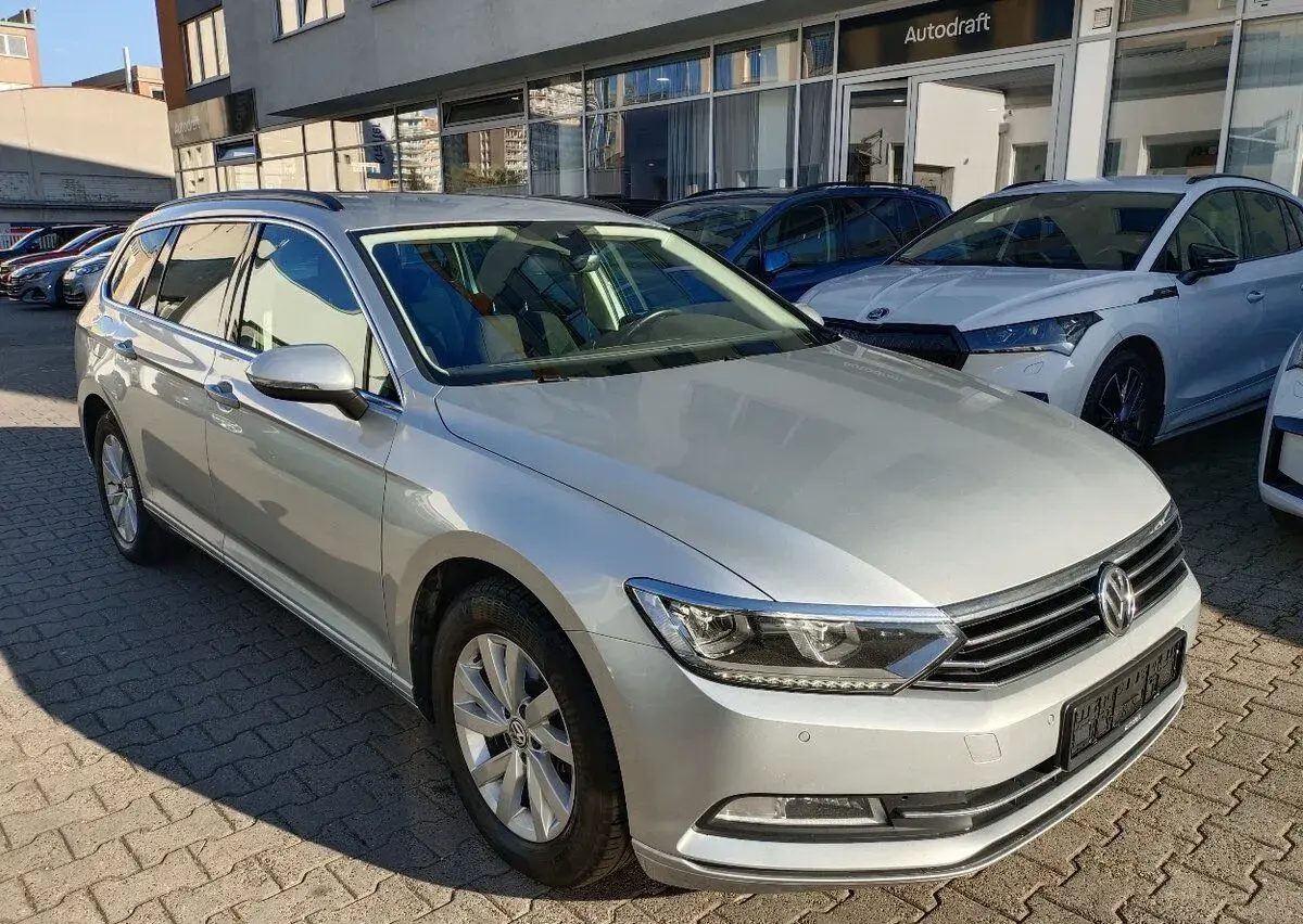 Volkswagen Passat – 2018, 260 910 km