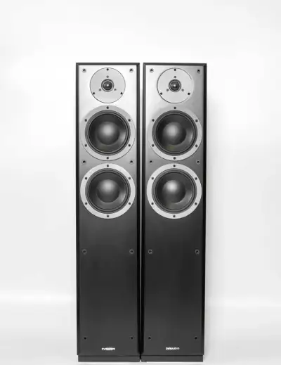 Dynaudio Emit M30