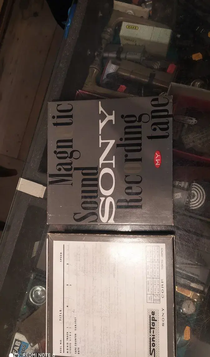 Cívky Sony 18 cm velke kotouče pro japonský trh