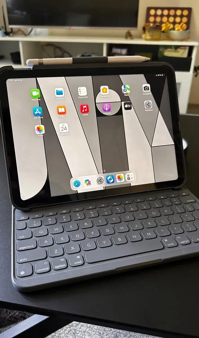 Apple iPad 10.9 modrý