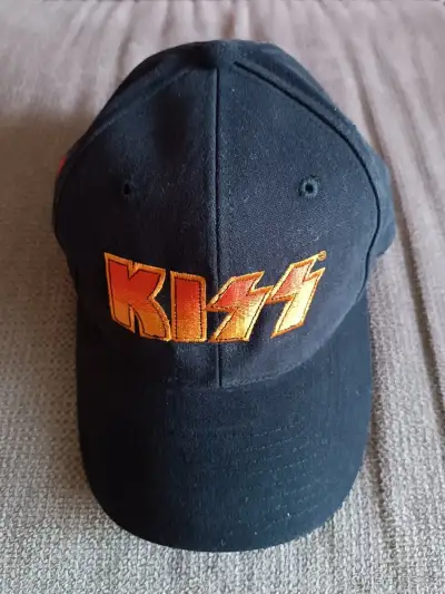 Kšiltovka KISS