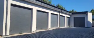 Pronájem GARÁŽE 3,5m x 7,5m, vrata 3,3 x 3m