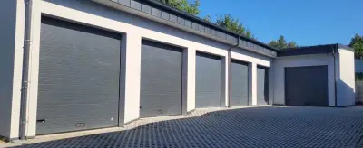 Pronájem GARÁŽE 3,5m x 7,5m, vrata 3,3 x 3m