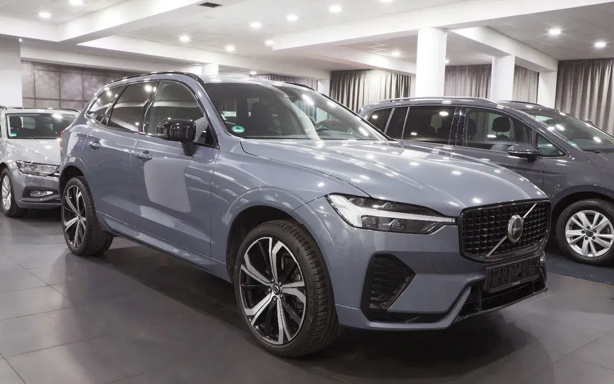 Volvo XC60 – 2023, 154 783 km