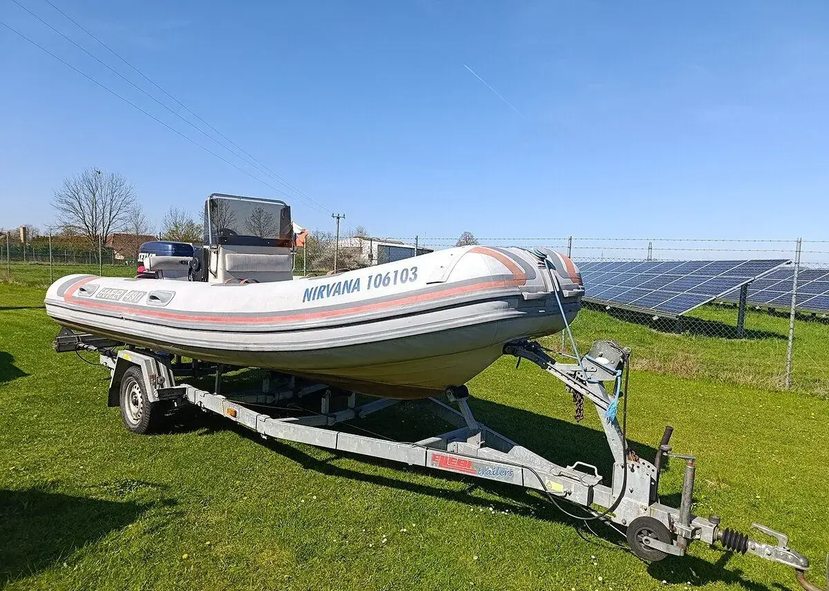 motorový RIB člun Cantieri Capelli Lancer 490