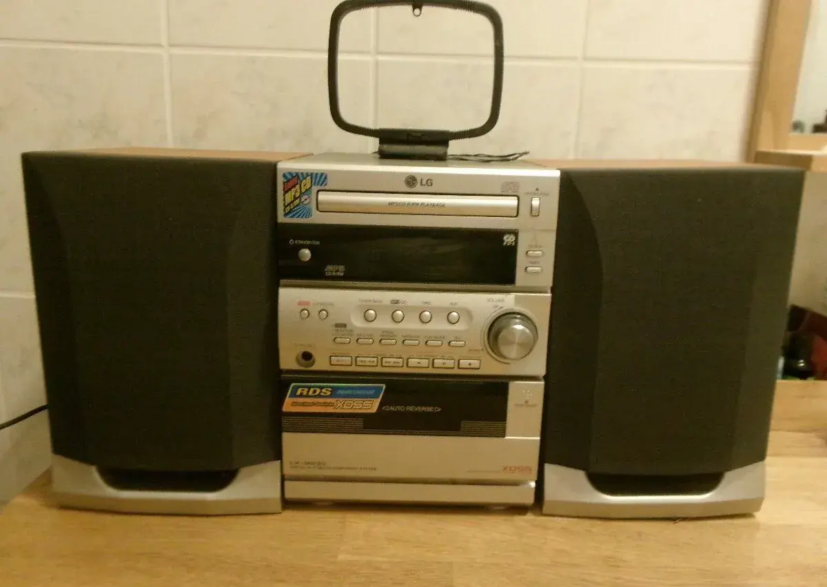 LG LX-M230.
