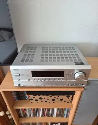 Onkyo TX-SR674E