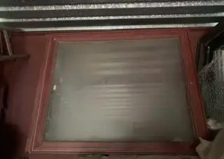 nová nezazděná kovová okna v 148cm x š 118 cm