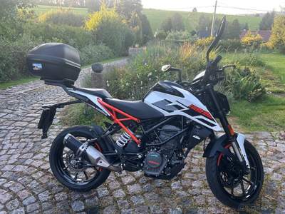 KTM Duke 125