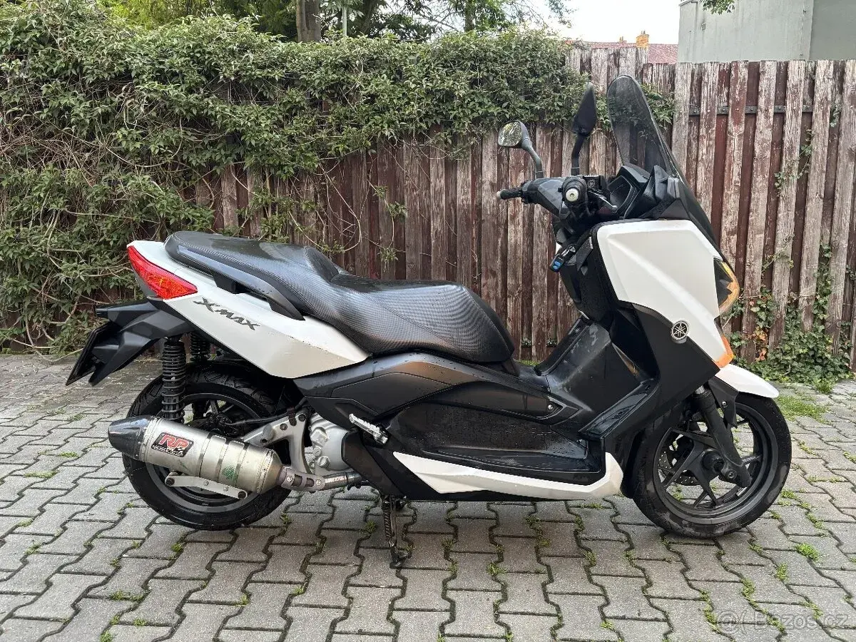 Yamaha X-Max 250, 2017, laděný výfuk