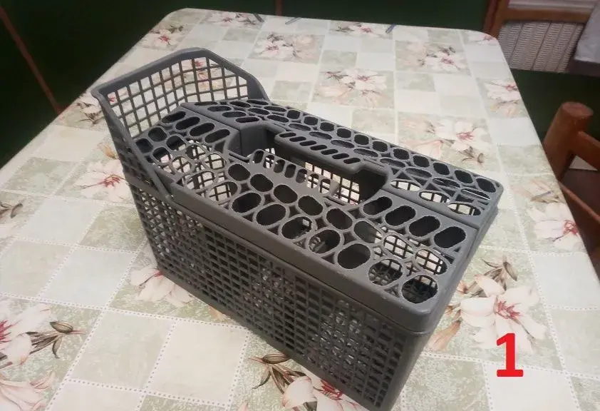 košík na příbory - myčka na nádobí