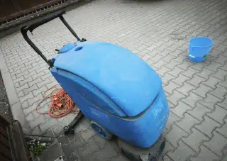 Podlahový mycí stroj Nilfisk-Alto Scrubtec 343 E – kabelový