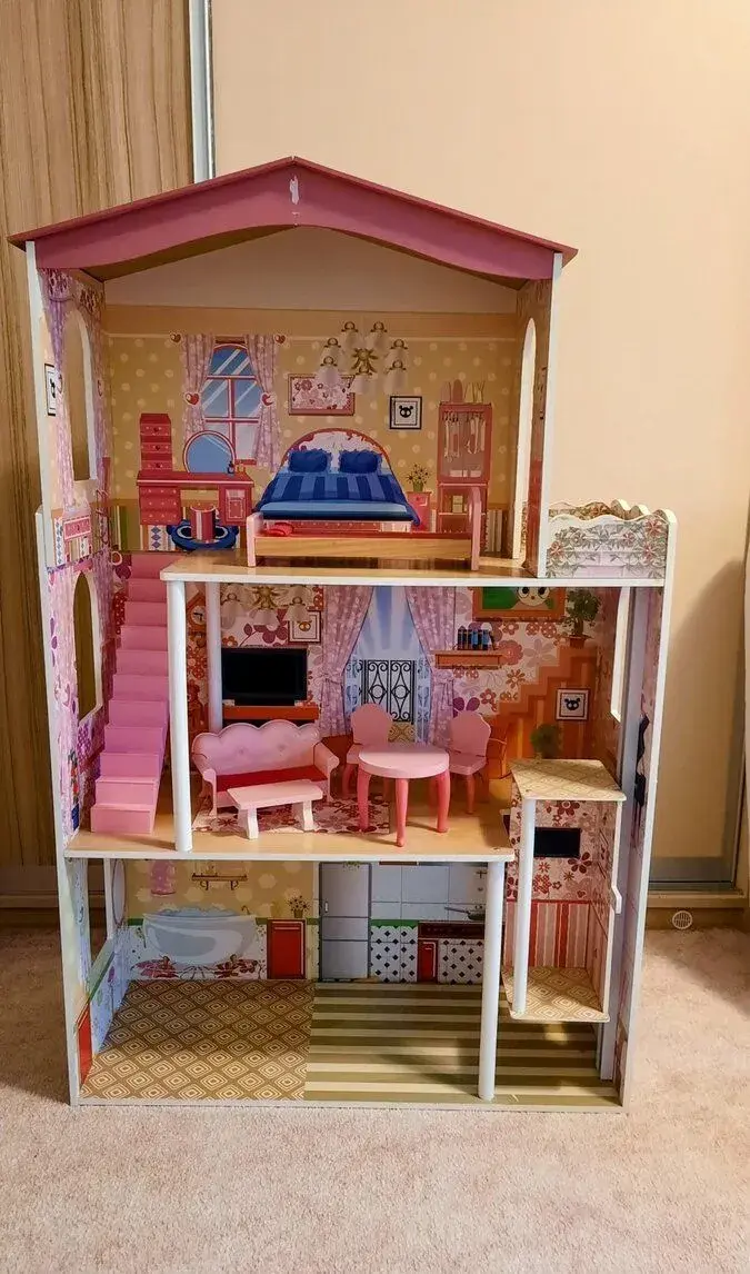Domeček pro barbie