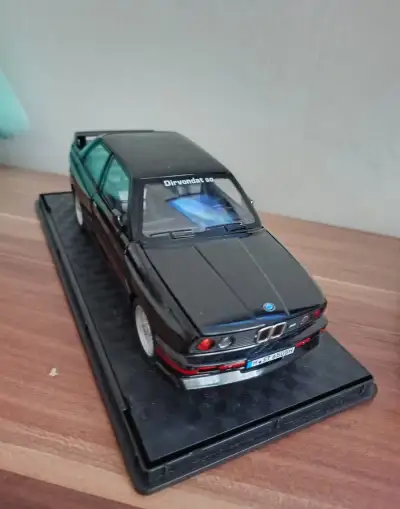 Bmw E30 1.24