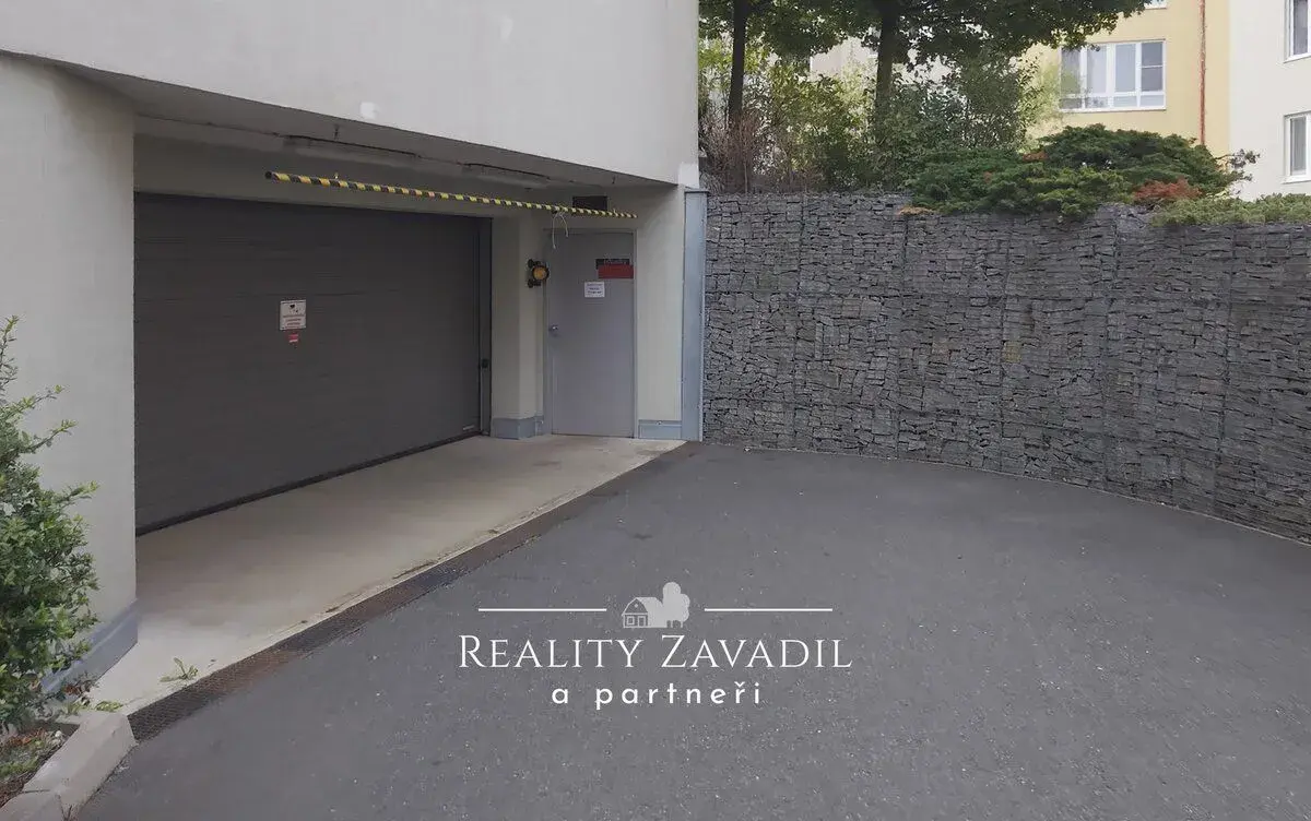 Prodej garážového stání 13 m², Praha - Kyje, ev.č. 01446