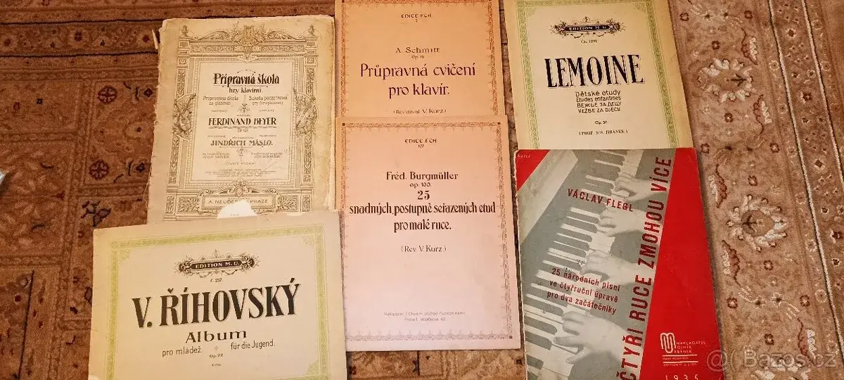 Staré noty - škola hry na klavír, průpravná cvičení