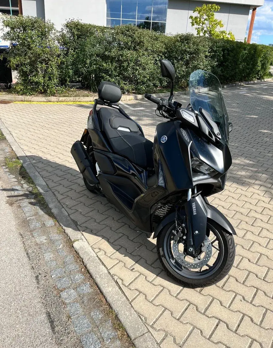 Yamaha X-Max 300 Tech (2024)