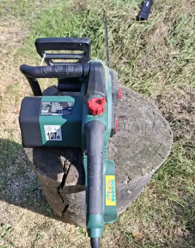 Elektrická pila Parkside