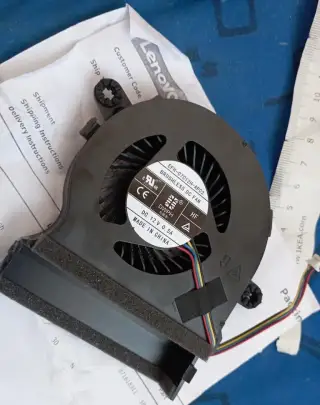 bezkomutátorový stejnosměrný chladicí ventilátor (blower / D