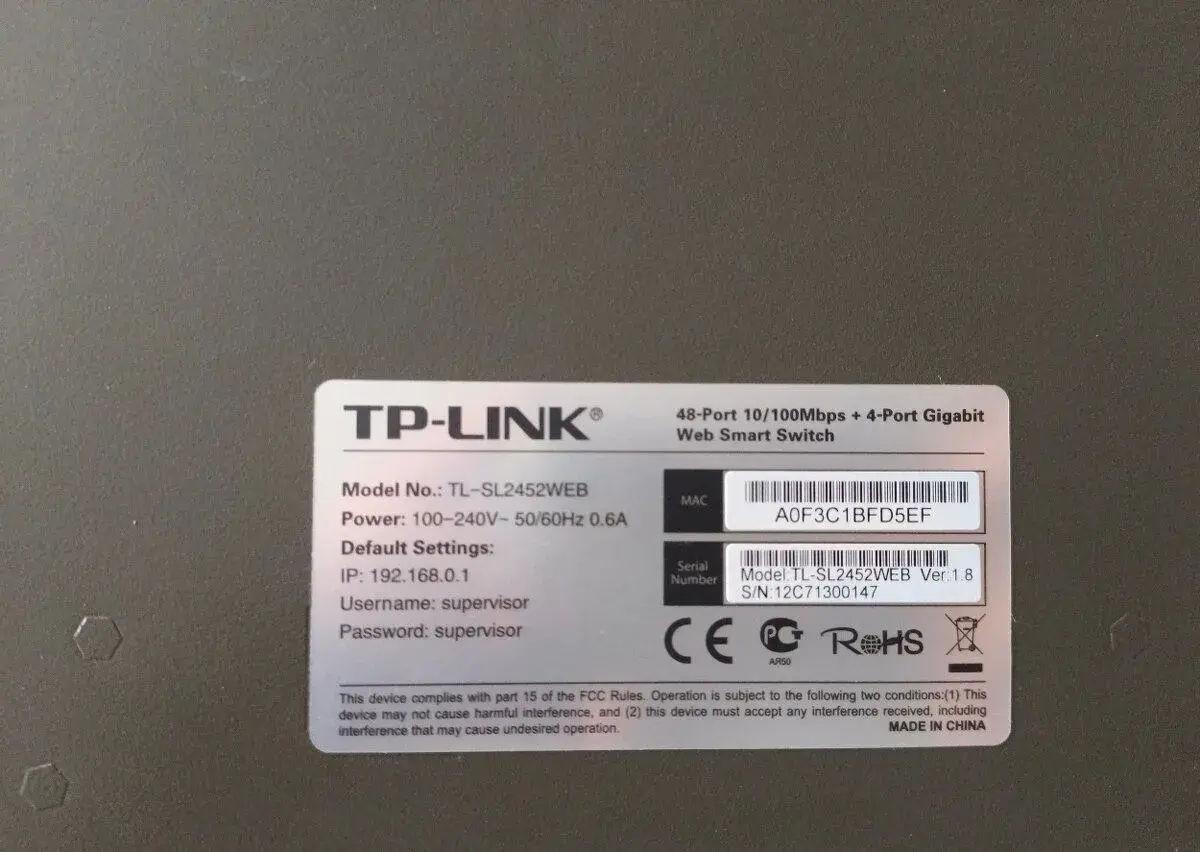 Web smart switch TP link 48-Port
