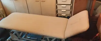 Masážní lehátko