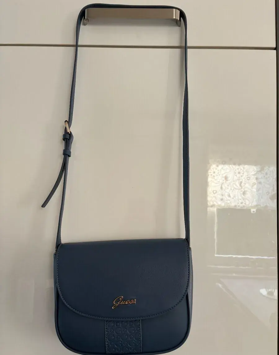 Kabelka guess