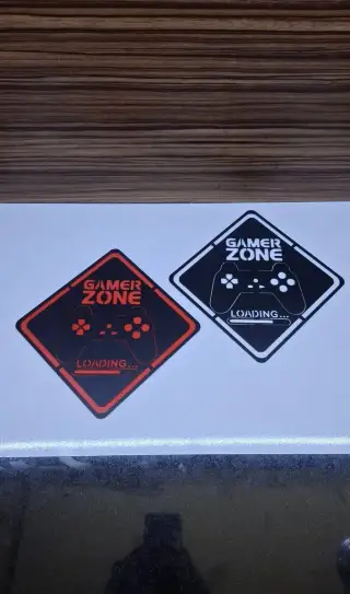 Kovová cedulka Game Zone