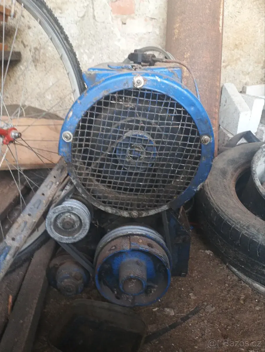 Motor TK 1D90