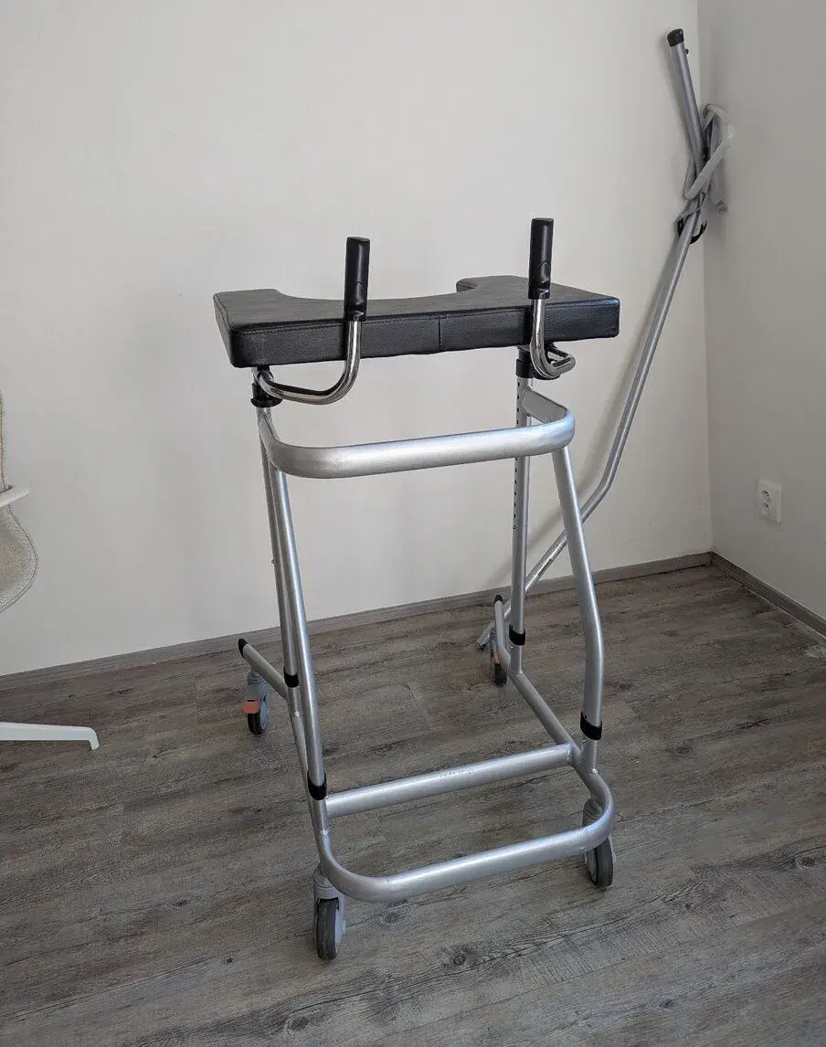 Vysoké chodítko