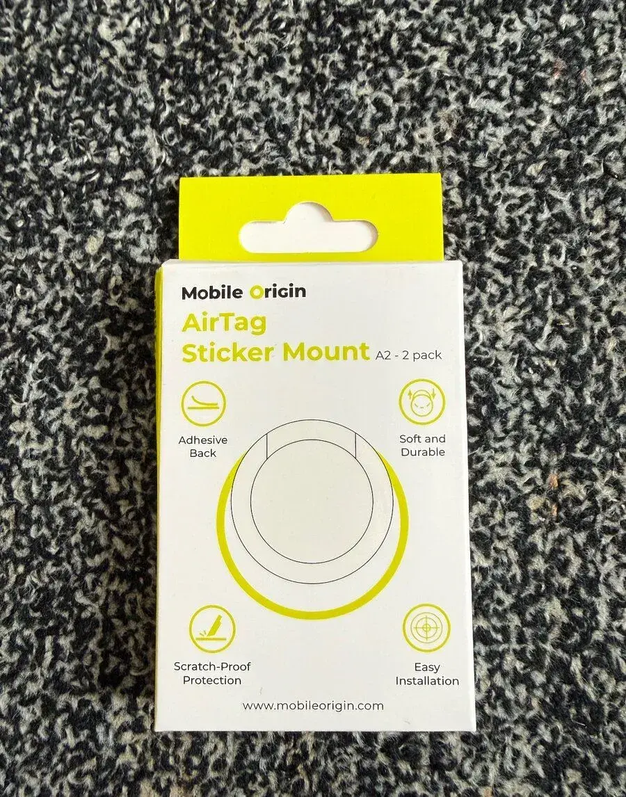 O2 AirTag sticker a2 pack black 2 kusy