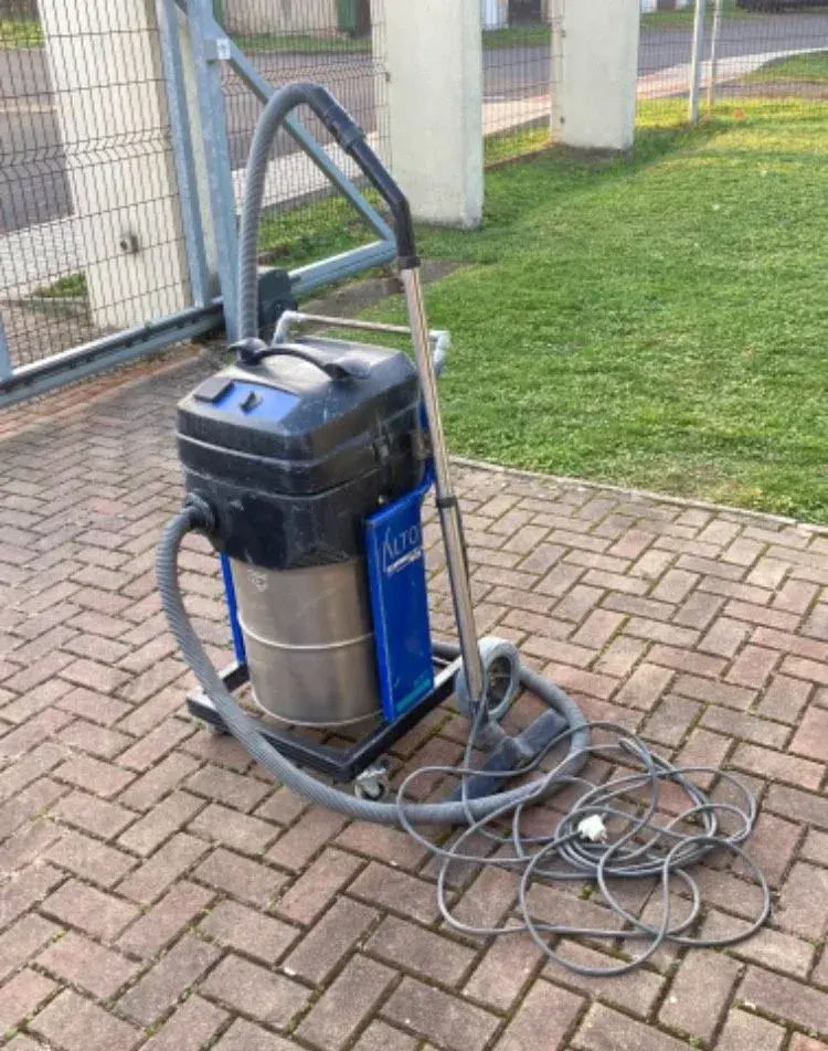 Průmyslový vysavač WAP ALTO SQ 650 - Nerez 64 l (2. kus)