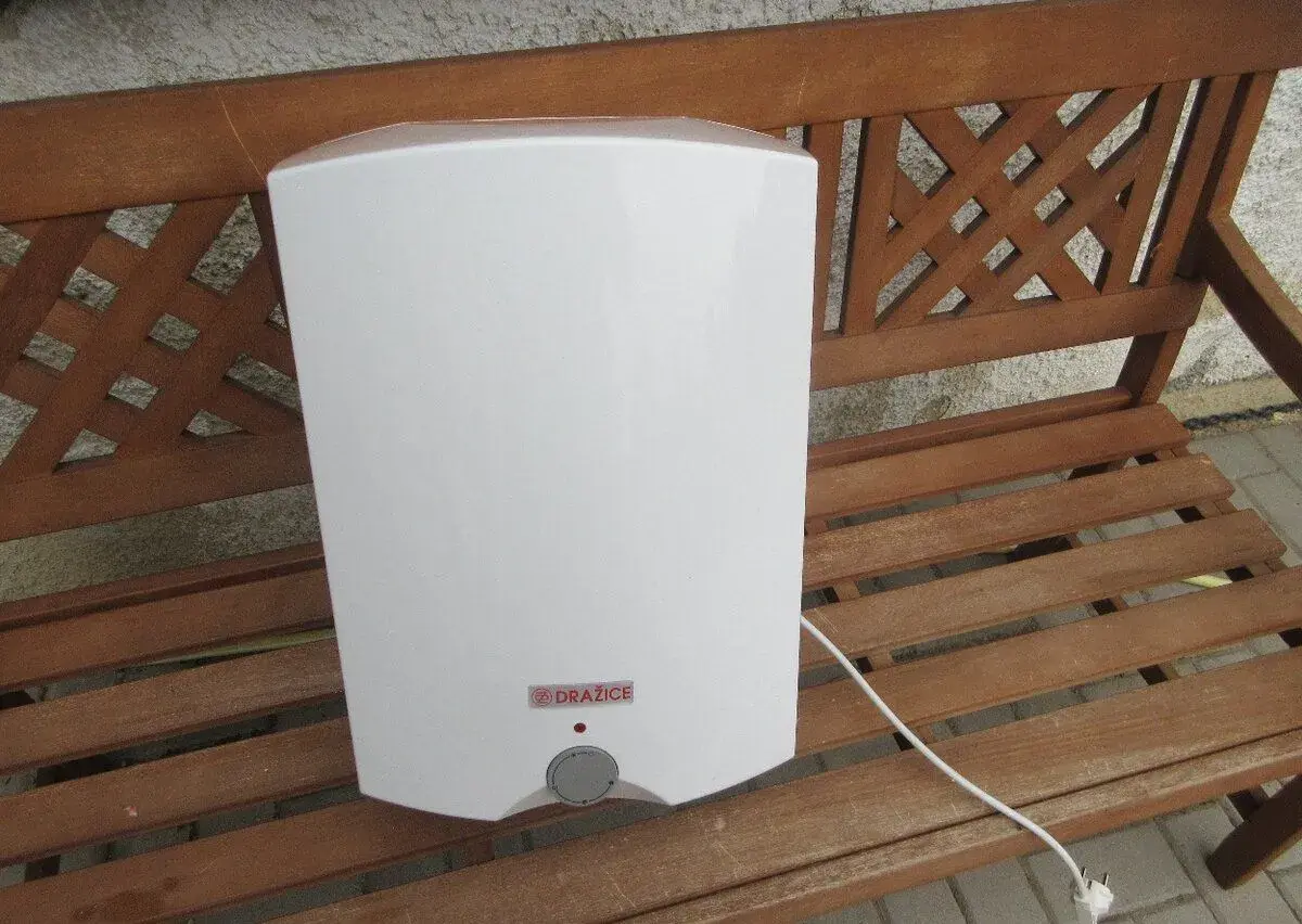 nový elektrický ohřívač vody